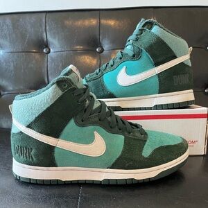 Nike Dunk High SE ‘Athletic Club-Pro Green’